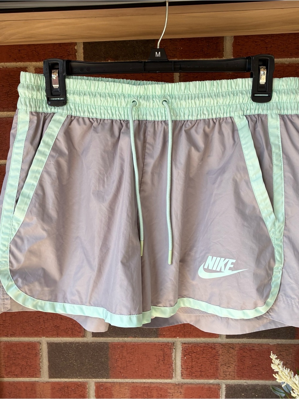 Nike Running Shorts Women's
Medium Two Tone Teal Grey Lined
Logo Athletic - Picture 2 of 8